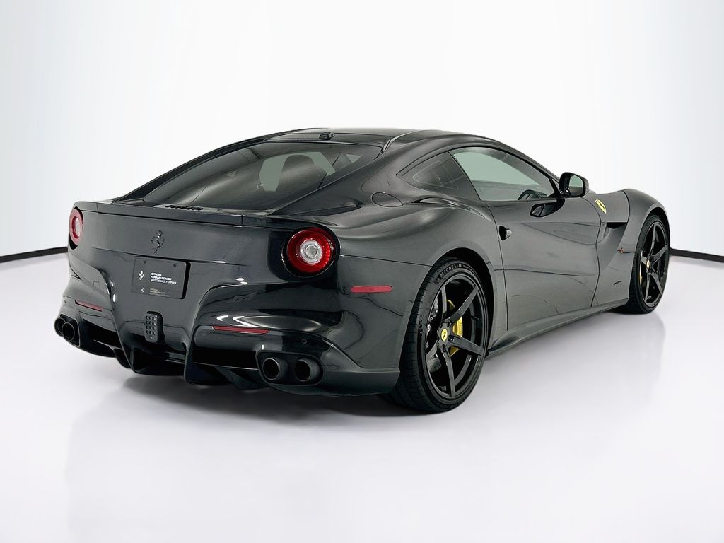 Thumbnail: 2014 Ferrari F12 - 5
