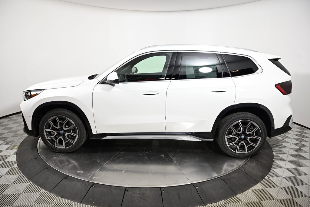 Thumbnail: 2025 BMW X1 - 2