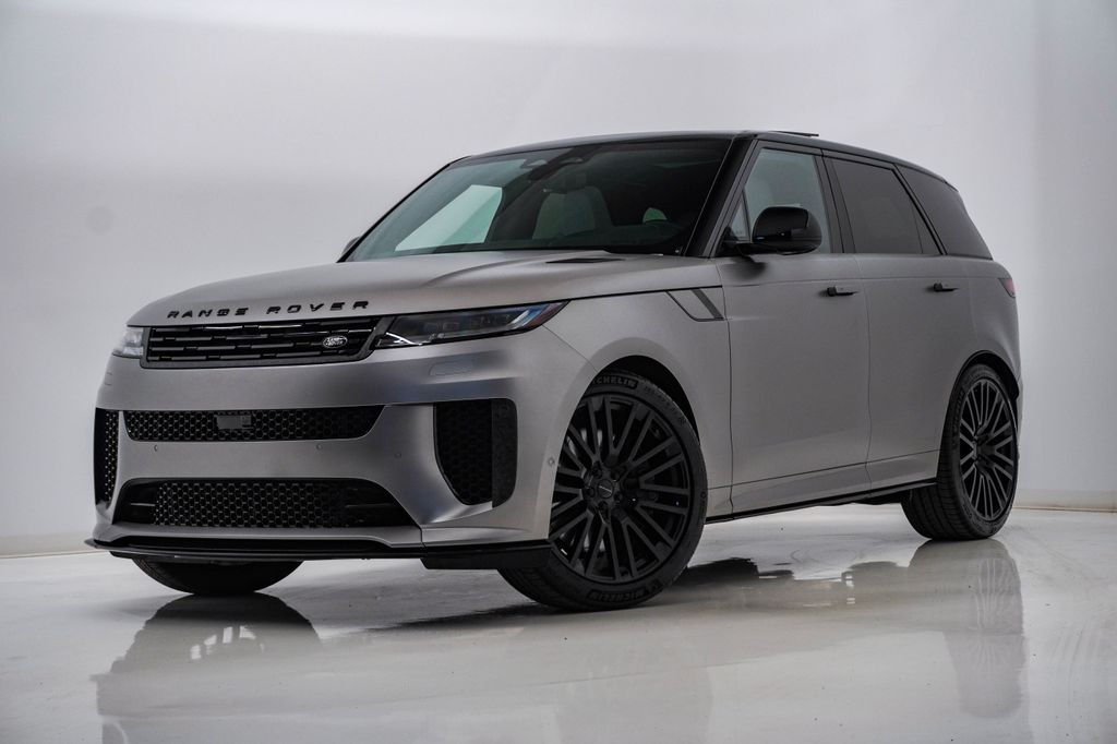 Flux Silver SV Bespoke Ultra Metallic Satin 2026 Land Rover Range Rover Sport SUV / Crossover All-Wheel Drive 8-Speed Automatic