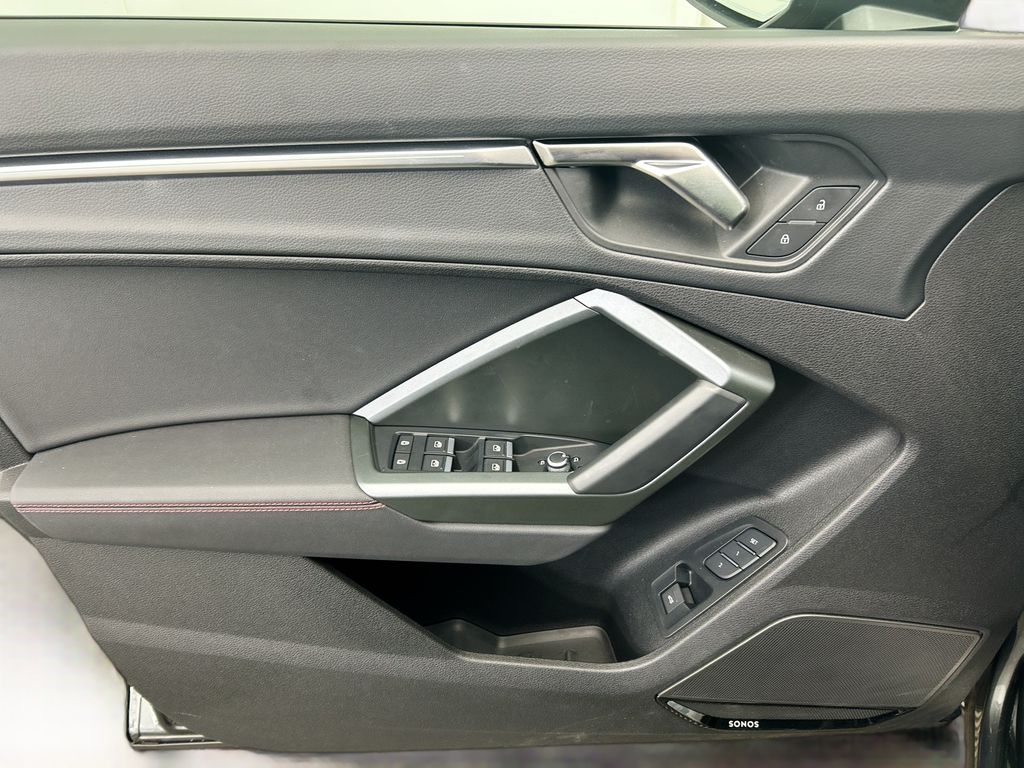 Thumbnail: 2025 Audi Q3 - 22