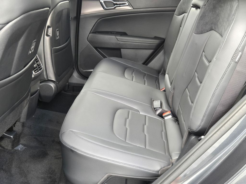 2027 Kia Sportage - $41,135