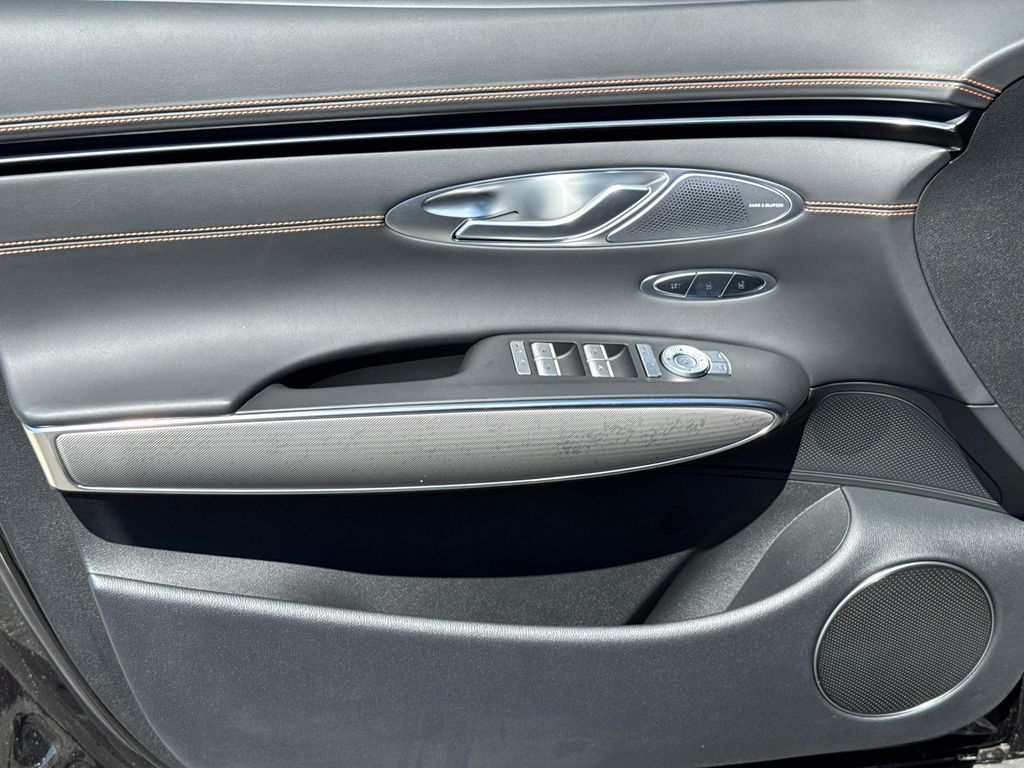 2026 GENESIS GV70 Sport Advanced - Photo 12