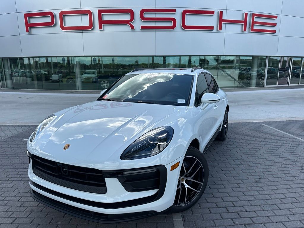 2025 Porsche Macan  -
                Davie, FL