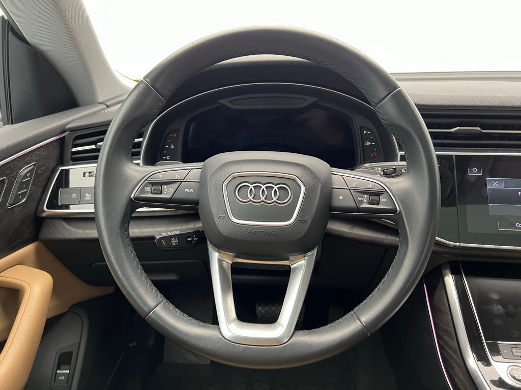 Thumbnail: 2021 Audi Q8 - 17