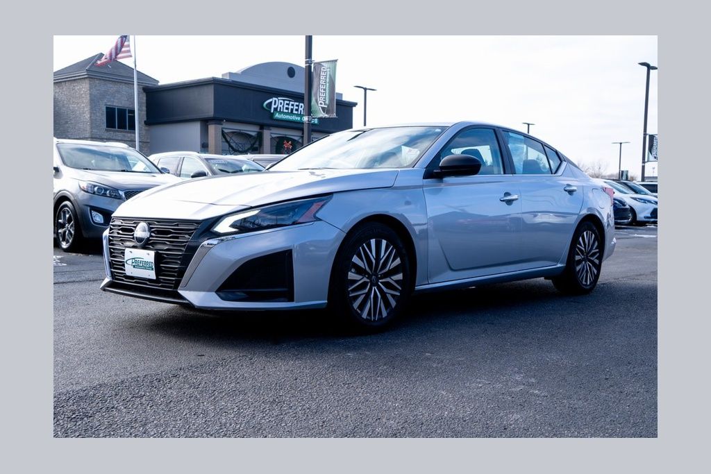 2024 Nissan Altima 2.5 SV FWD