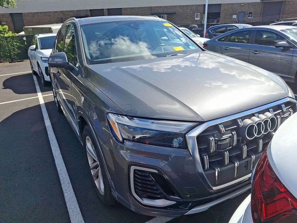 Thumbnail: 2025 Audi Q7 - 2