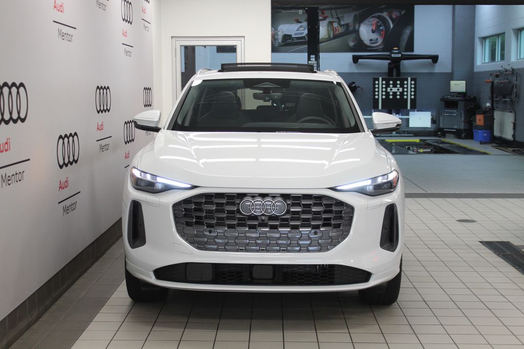 Thumbnail: 2026 Audi Q5 - 9