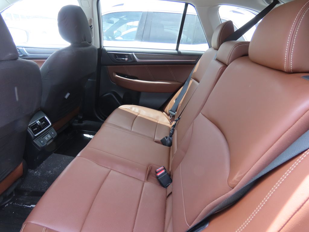 2019 Subaru Outback 2.5i Touring 10