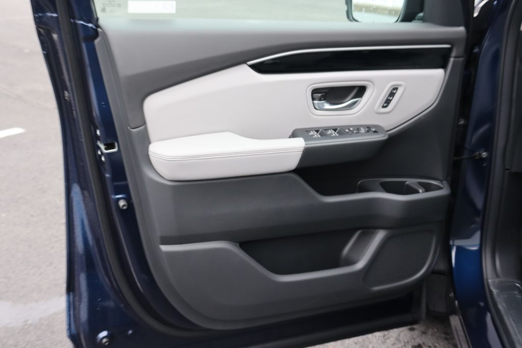 2025 Honda Pilot EX-L 29