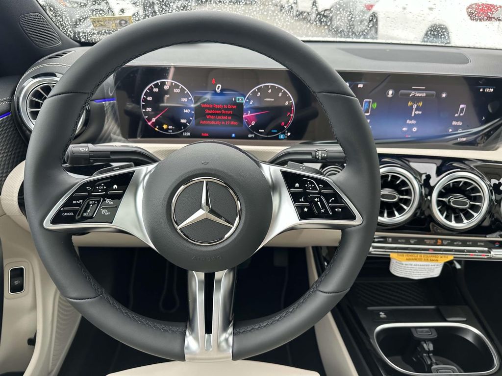 2025 Mercedes-Benz CLA 250 9