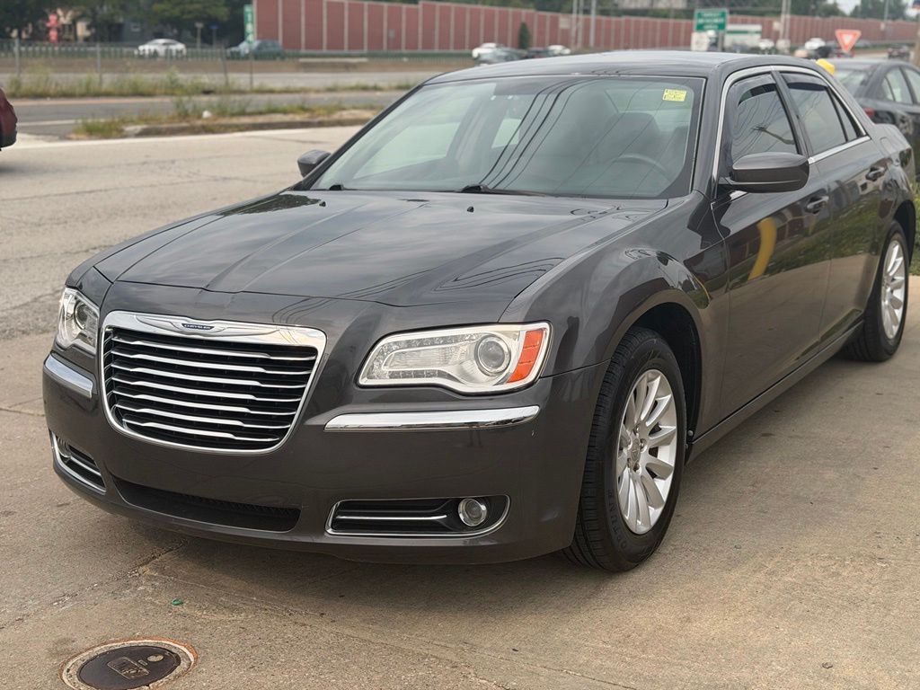 Gray (Granite Crystal Metallic Clearcoat) 2013 Chrysler 300 Sedan Rear-Wheel Drive 8-Speed Automatic