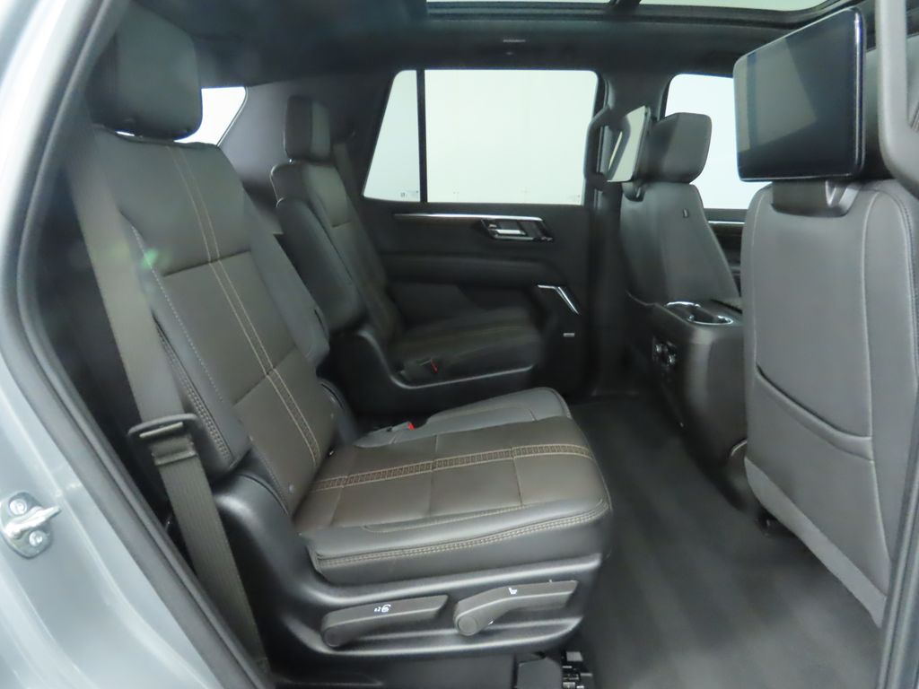Thumbnail: 2025 Chevrolet Tahoe - 24