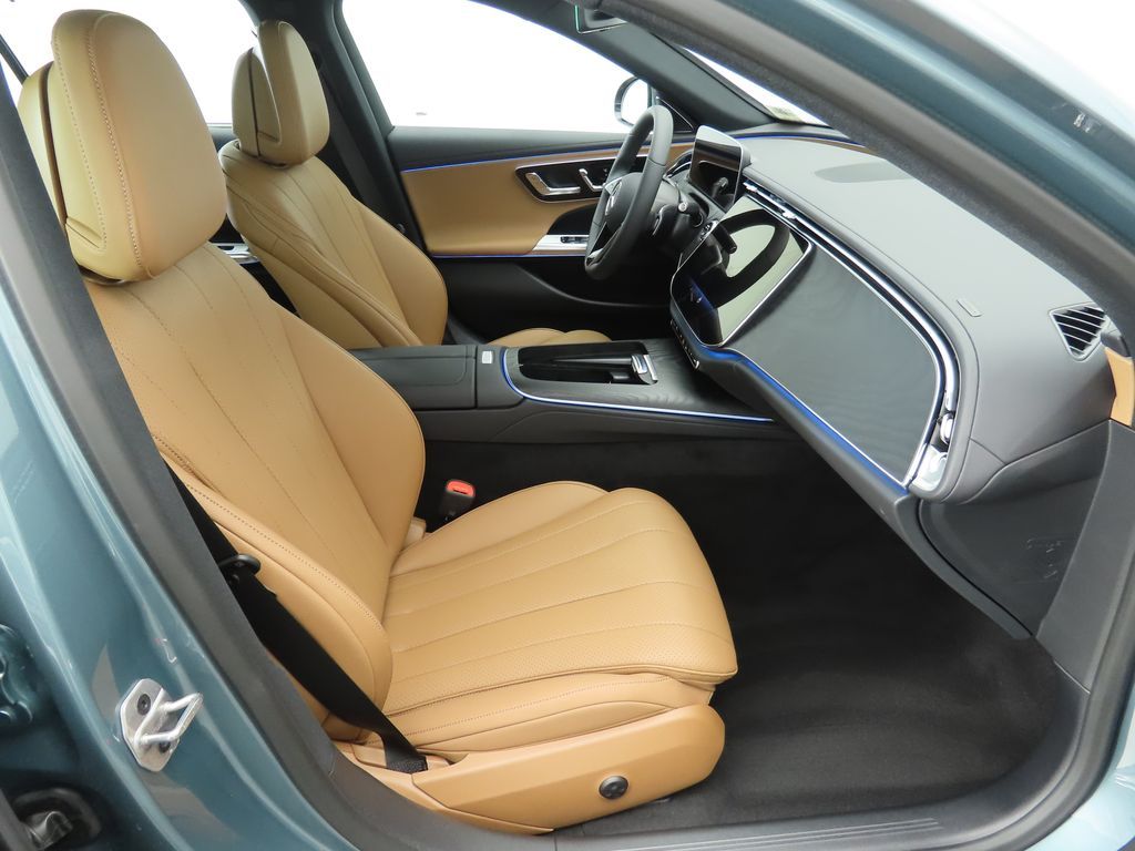 Thumbnail: 2026 Mercedes-Benz E-Class - 20