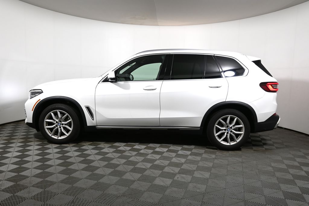 Thumbnail: 2023 BMW X5 - 2