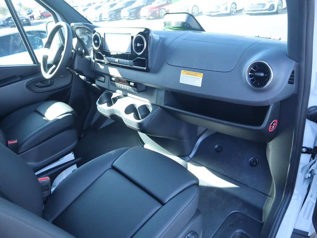 Thumbnail: 2026 Mercedes-Benz Sprinter - 20