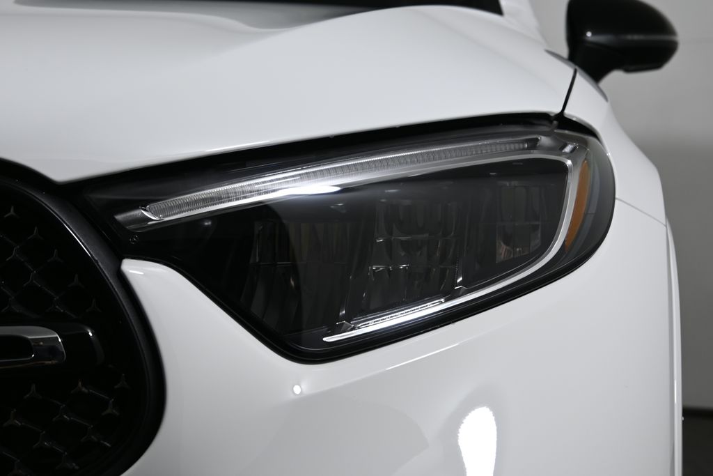 Thumbnail: 2026 Mercedes-Benz GLC - 10