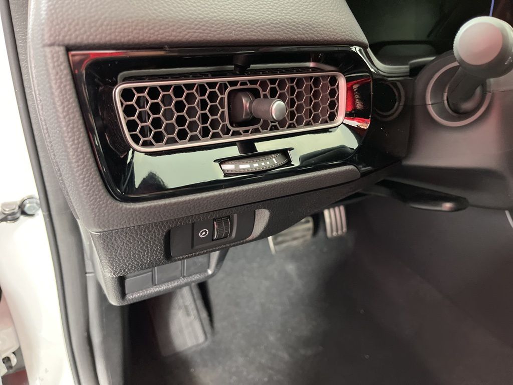 2025 Honda Civic Sport 26