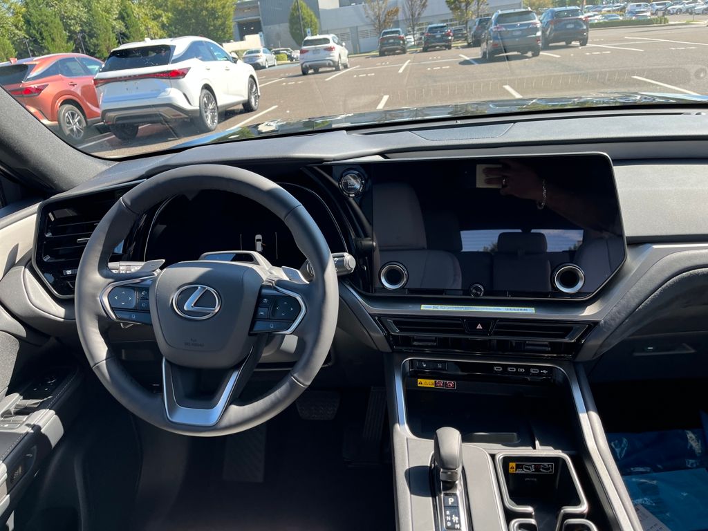 2026 Lexus TX 350 Luxury photo 6