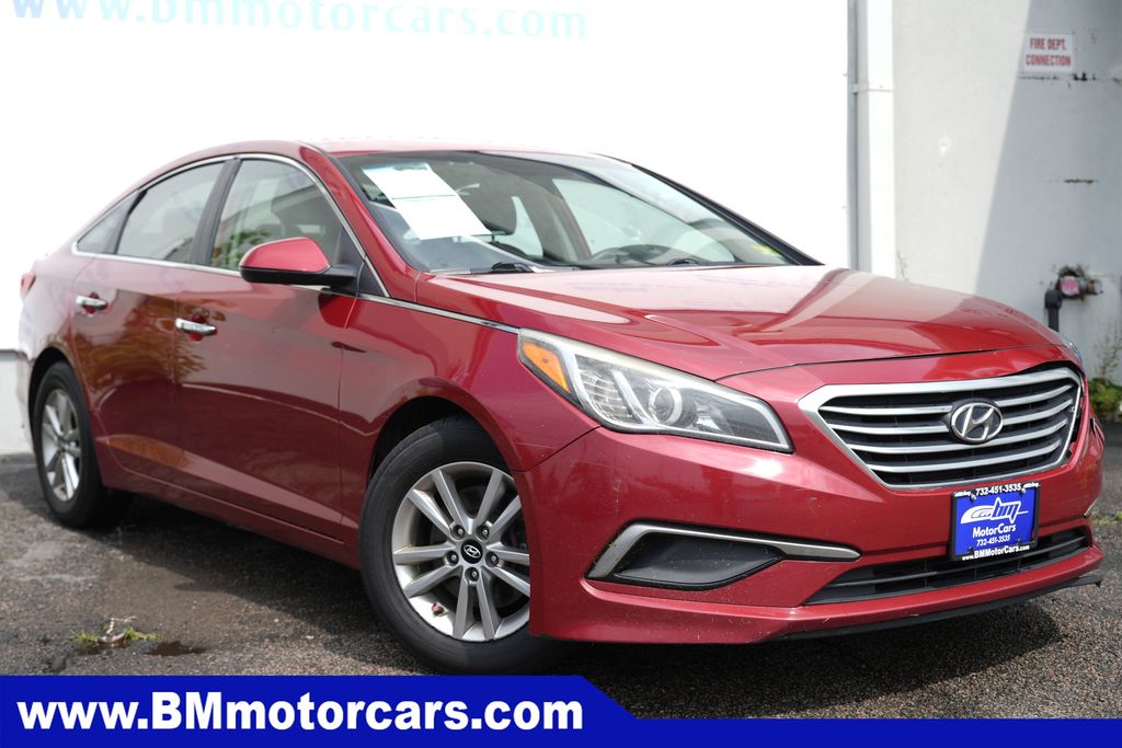 Scarlet Red 2017 Hyundai Sonata Sedan Front-Wheel Drive 6-Speed Automatic