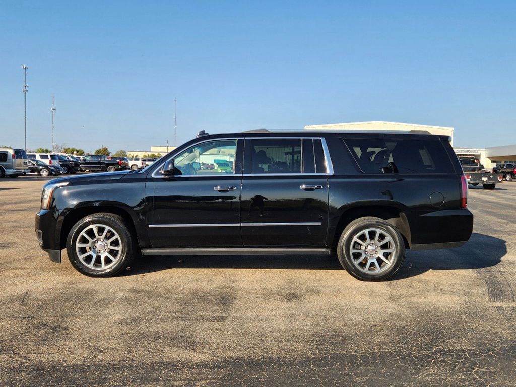 2015 GMC Yukon XL Denali 4