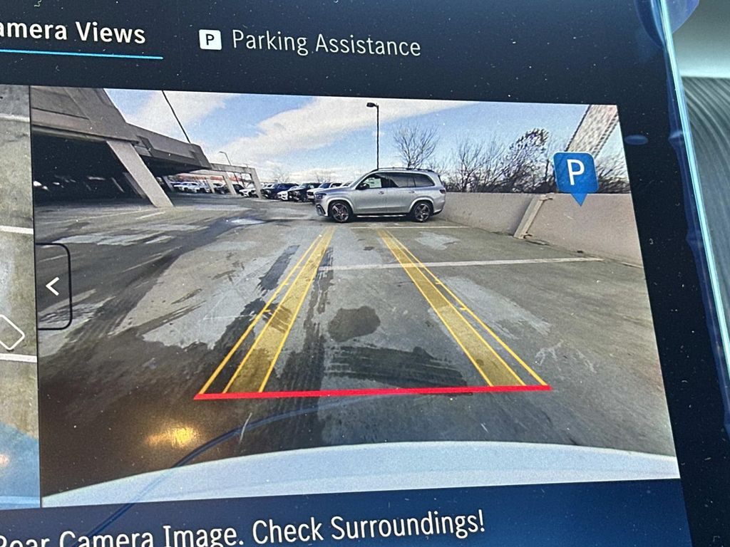 Thumbnail: 2026 Mercedes-Benz GLC - 13