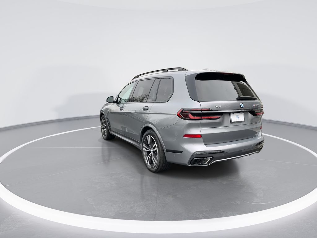 Thumbnail: 2026 BMW X7 - 6