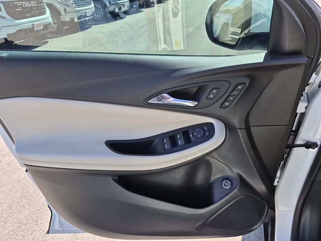 Used Car 2023 Buick Encore Gx  Essence For Sale Under $25,000 In Austin, Texas