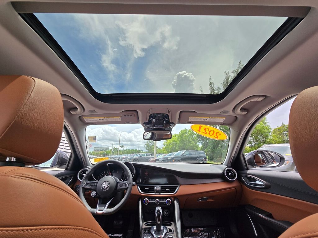 2021 Alfa Romeo Giulia - $23,383