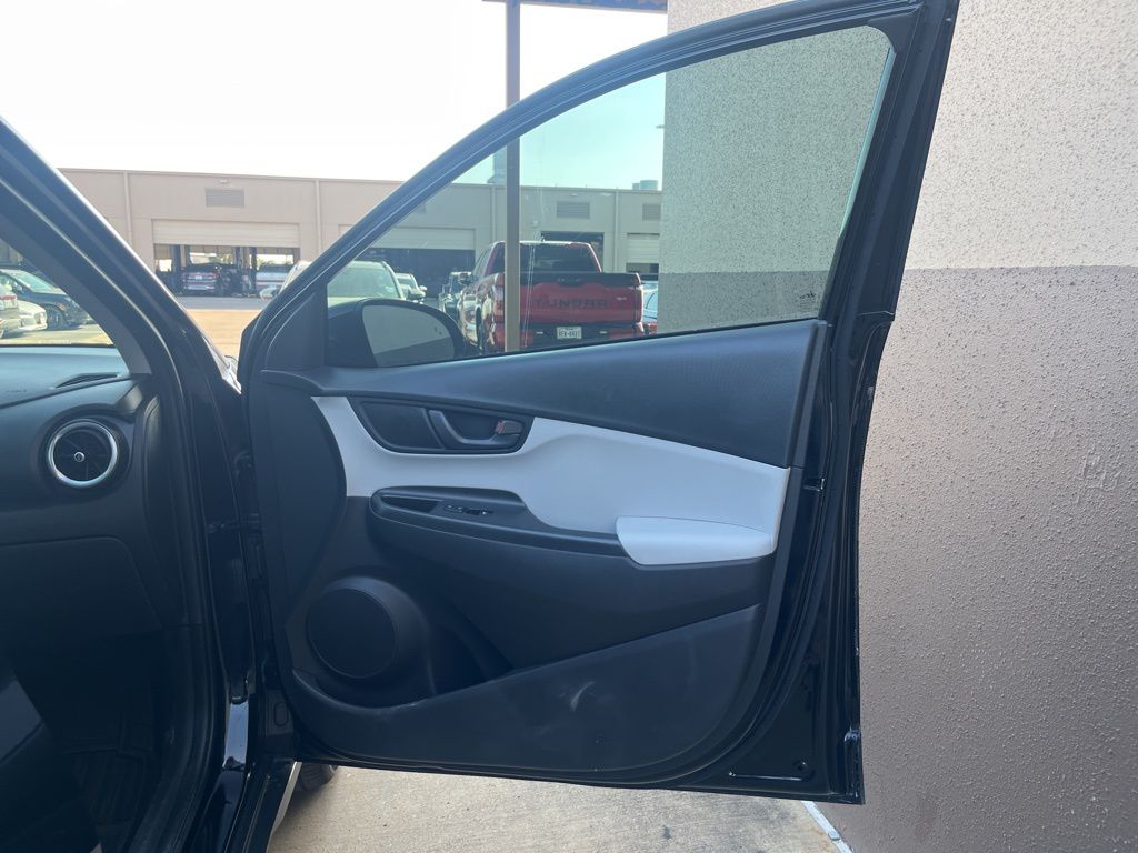 Thumbnail: 2023 Hyundai Kona - 26