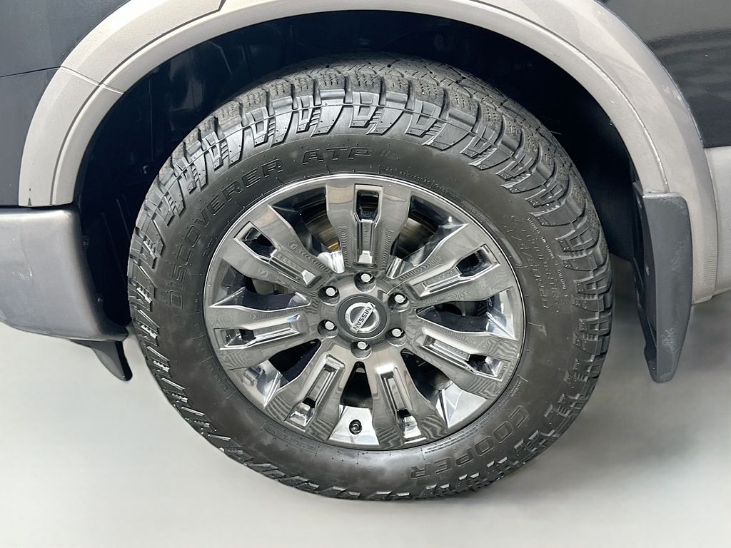 Thumbnail: 2017 Nissan Titan - 31