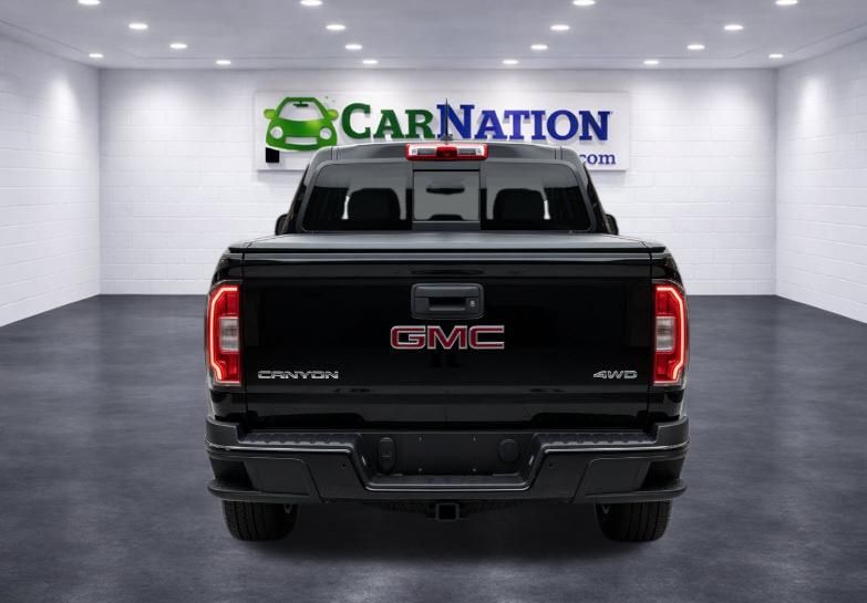 Photo 4 of 2018 GMC Canyon SLT
