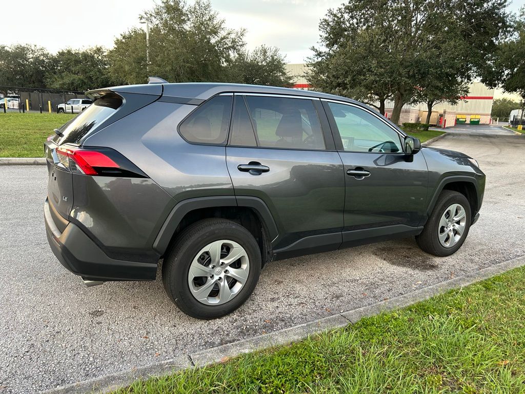 Thumbnail: 2022 Toyota RAV4 - 5