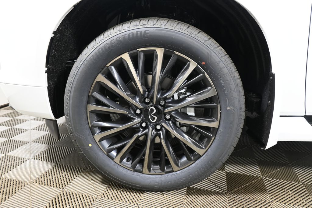 Thumbnail: 2026 INFINITI QX80 - 12