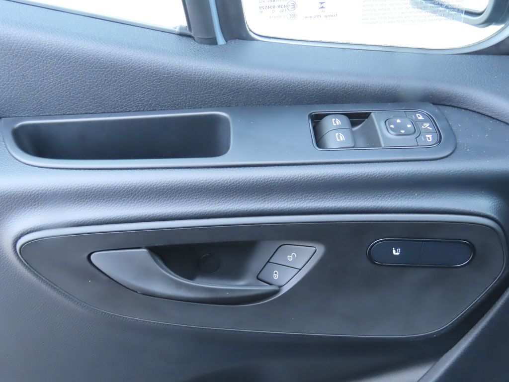 Thumbnail: 2025 Mercedes-Benz Sprinter - 22