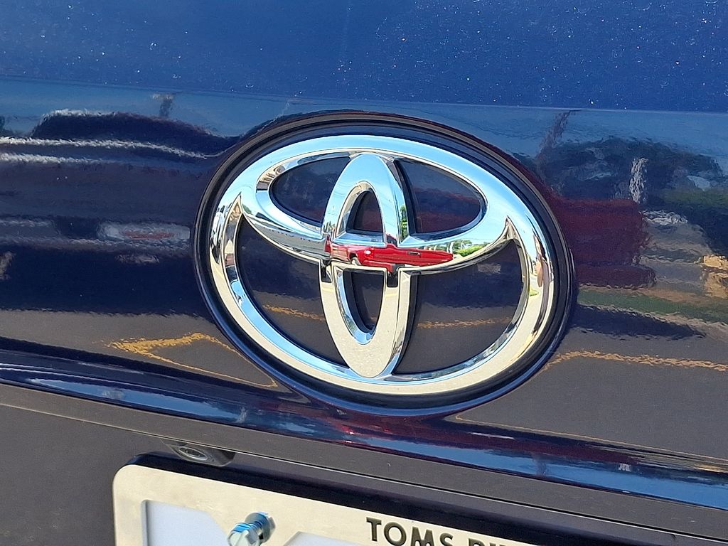 Thumbnail: 2025 Toyota Highlander - 30