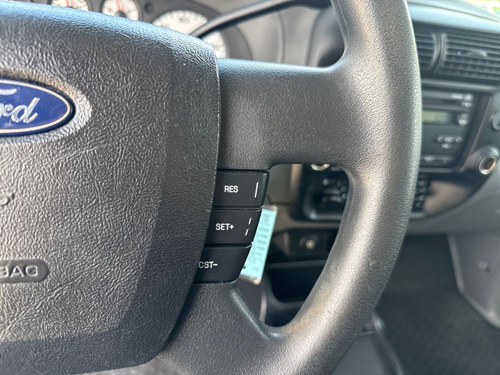 Used 2008  Ford Sport image 11