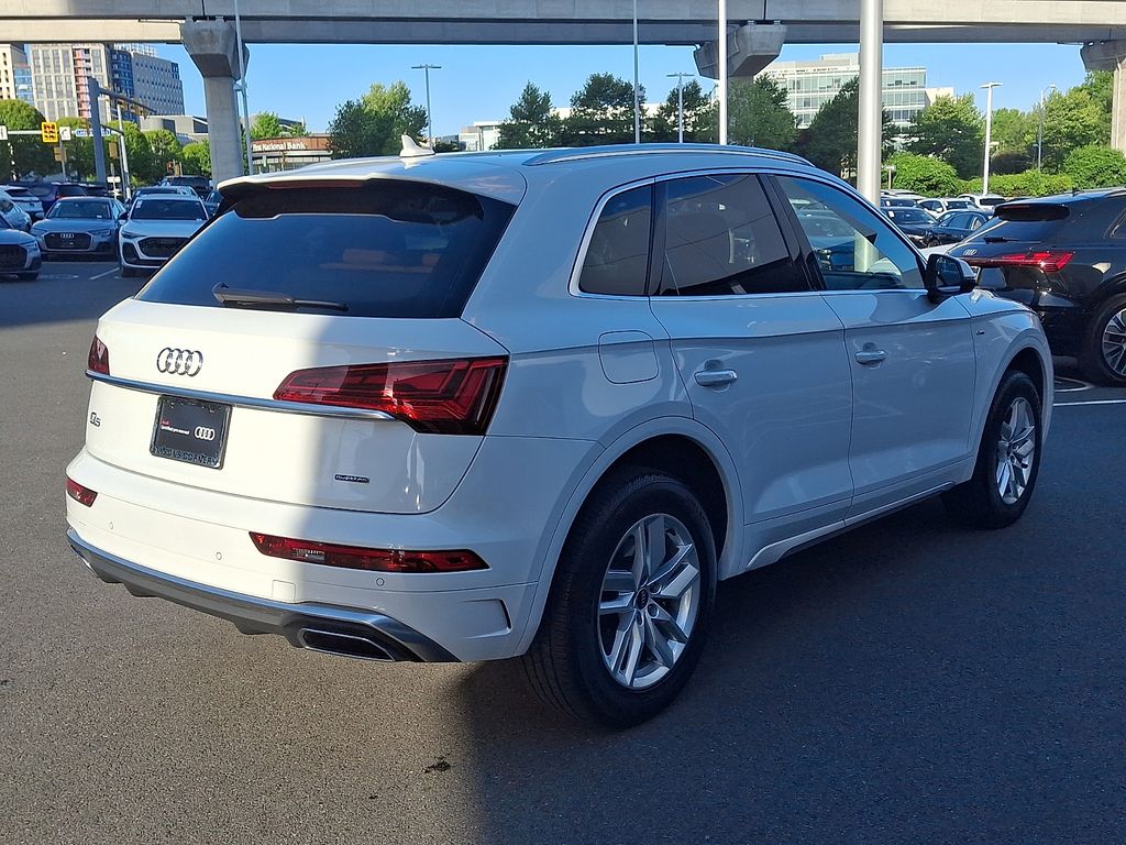 Thumbnail: 2023 Audi Q5 - 4