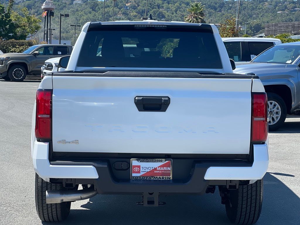 2025 Toyota Tacoma SR5 Double Cab photo 8