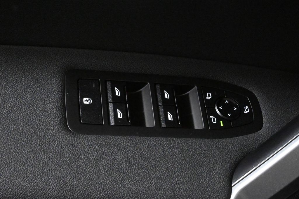 Thumbnail: 2026 BMW iX - 29