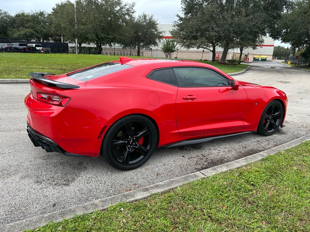 Thumbnail: 2018 Chevrolet Camaro - 5