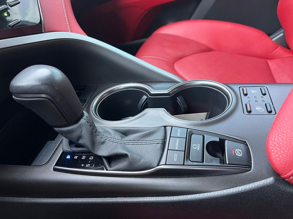 2022 Toyota Camry XSE 23