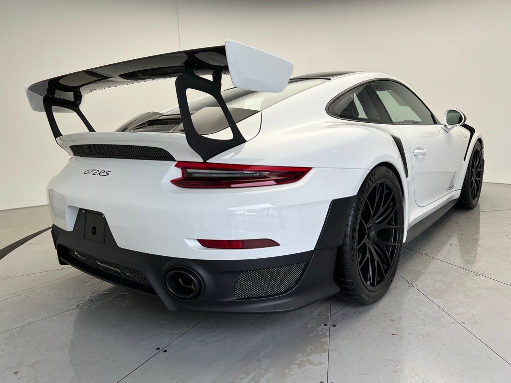 Thumbnail: 2018 Porsche 911 - 25
