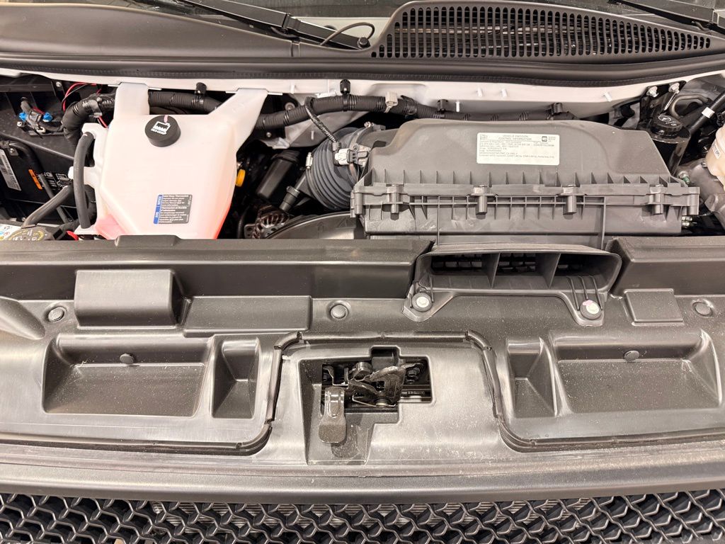 2025 Chevrolet Express 3500 Work Van