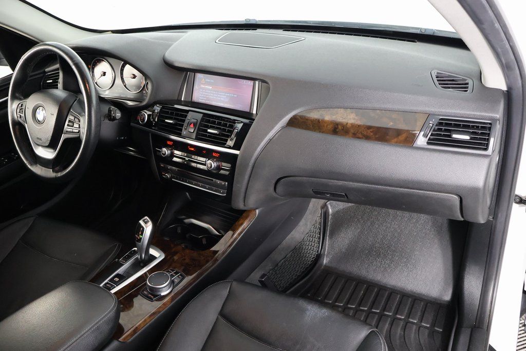 Thumbnail: 2017 BMW X3 - 9