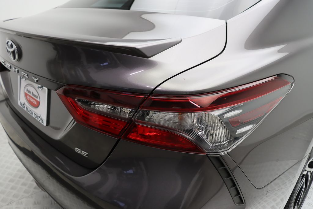 2022 Toyota Camry SE 9