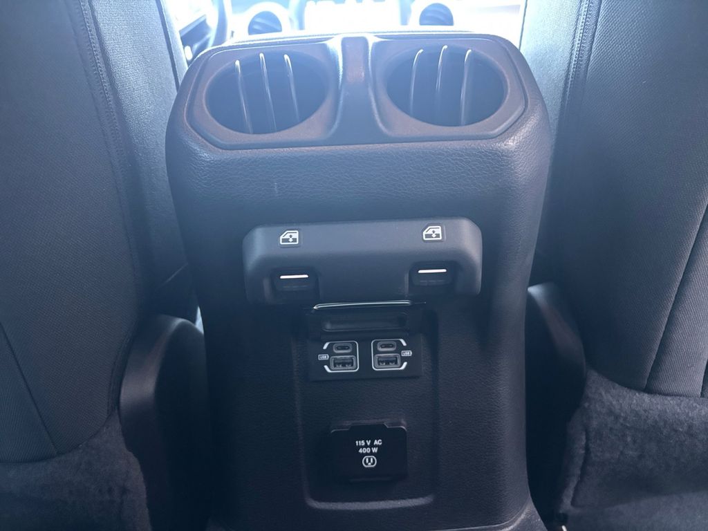 2021 Jeep Gladiator Overland photo 21