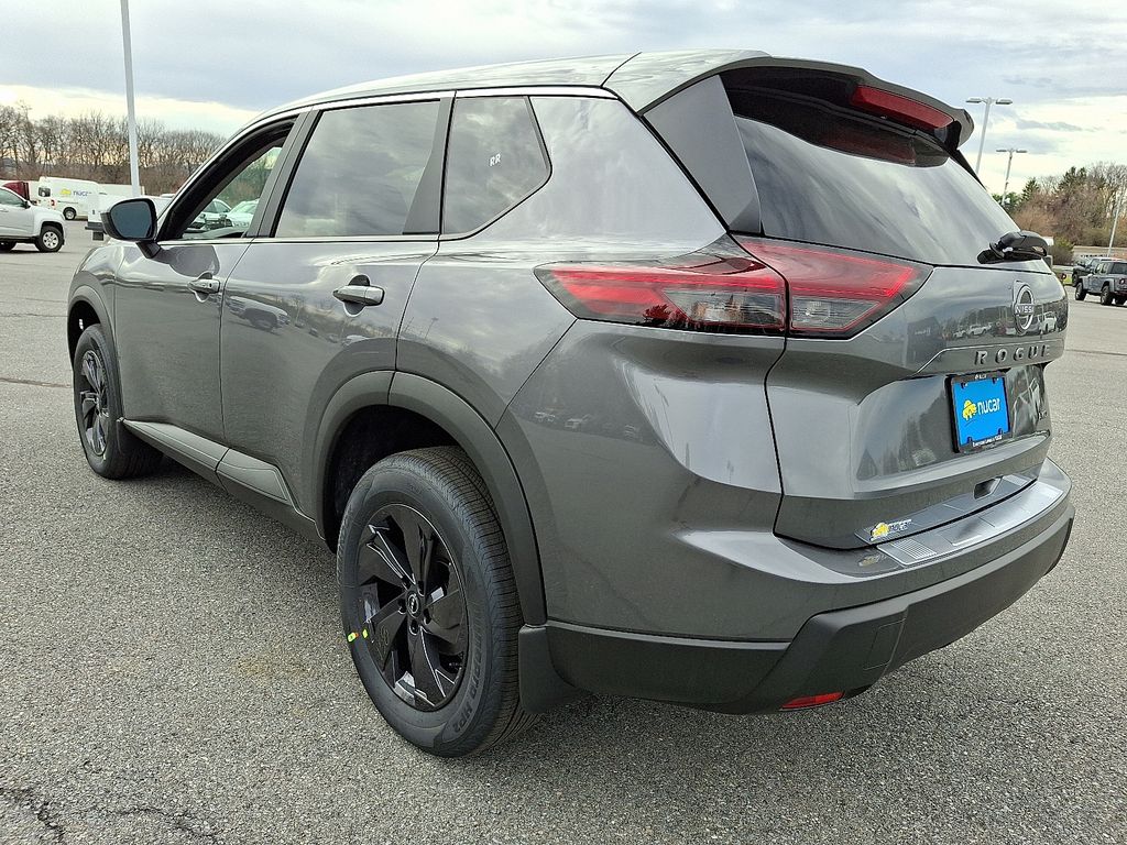 2026 Nissan Rogue — photo 3
