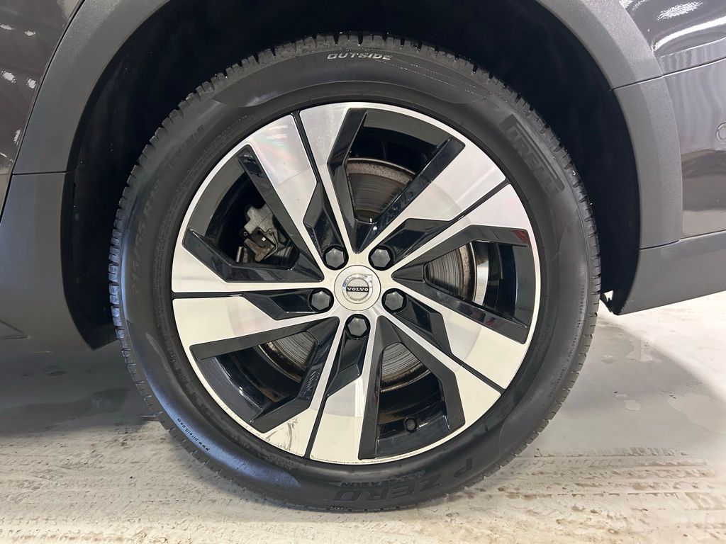 used 2023 Volvo V60 Cross Country car, priced at $34,278