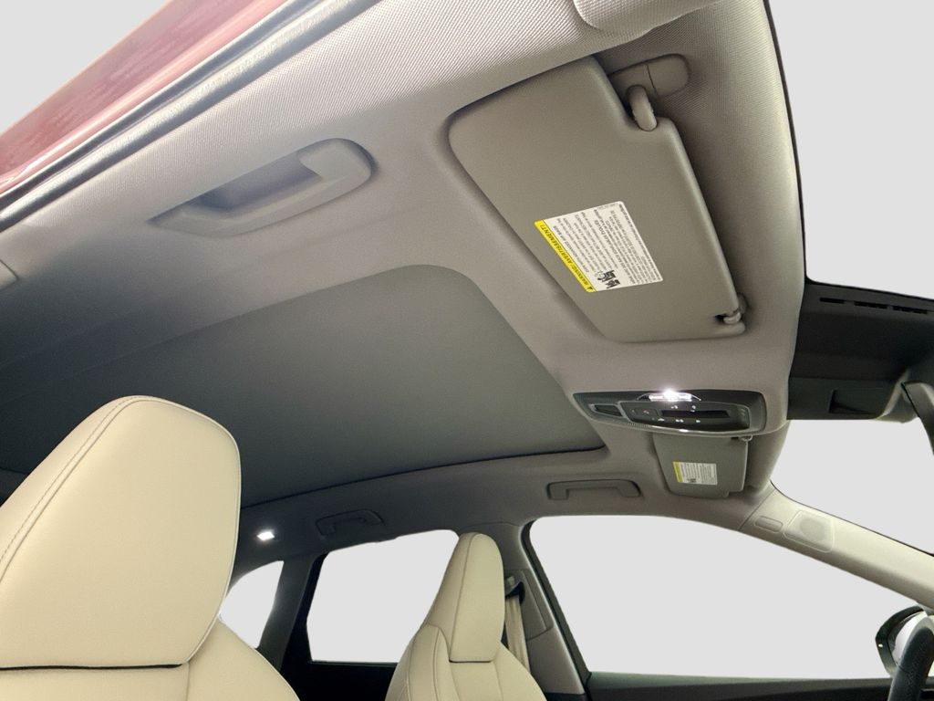 Thumbnail: 2025 Audi Q5 - 17