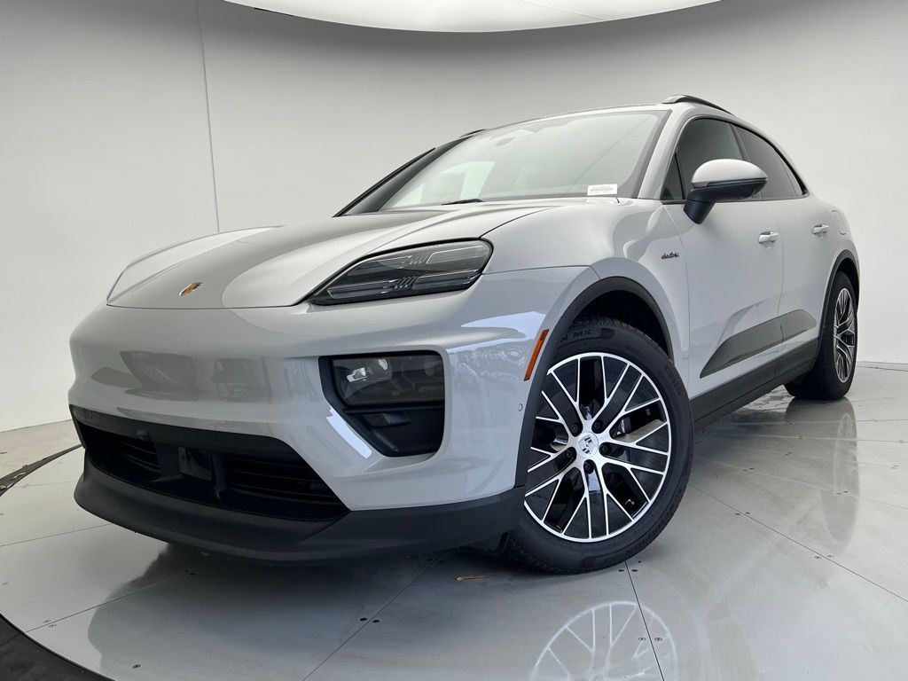 Thumbnail: 2026 Porsche Macan - 1